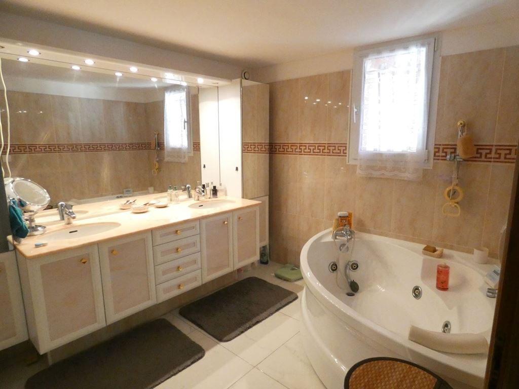 Maison de plain pied ST GENIES DE FONTEDIT (34480) Serenidade